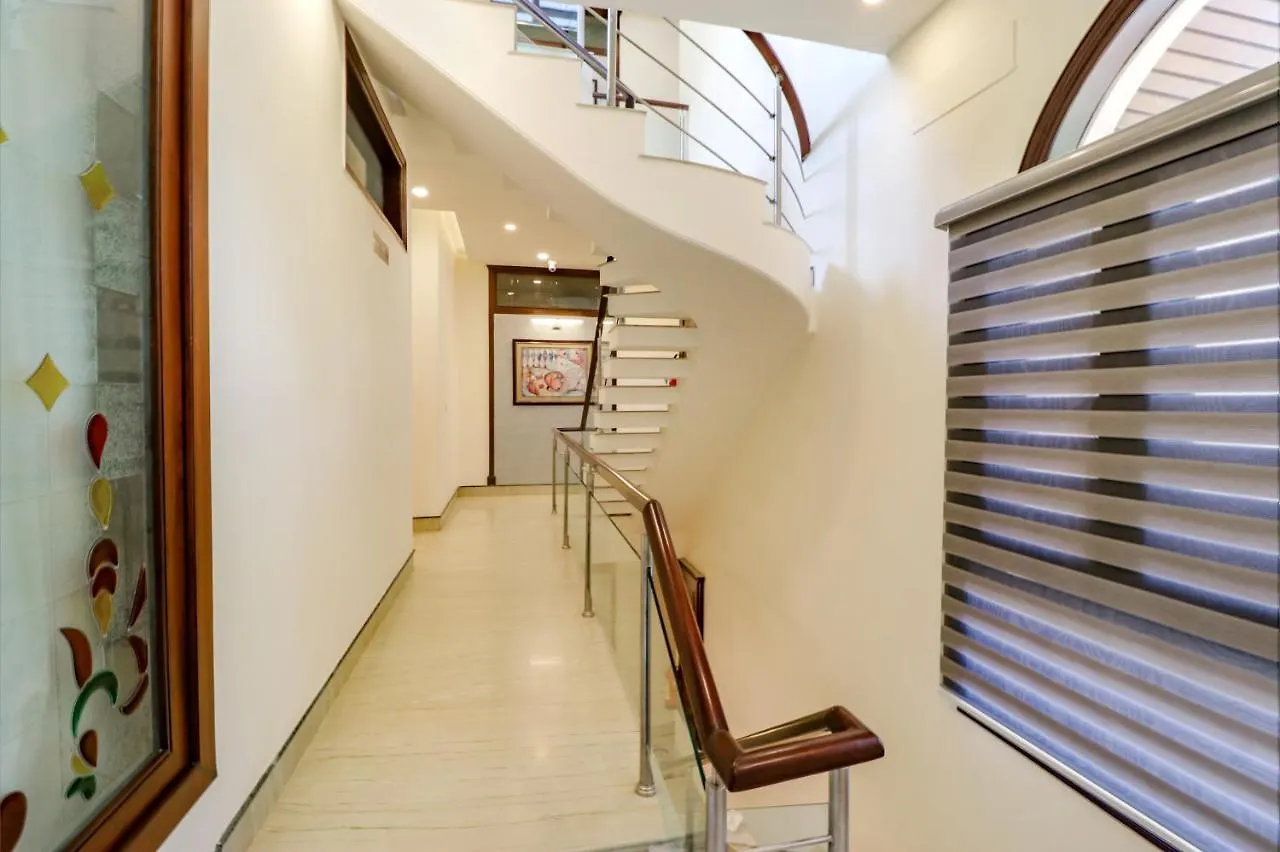 Hotel Fabhotel Rr Residency Gurgaon
